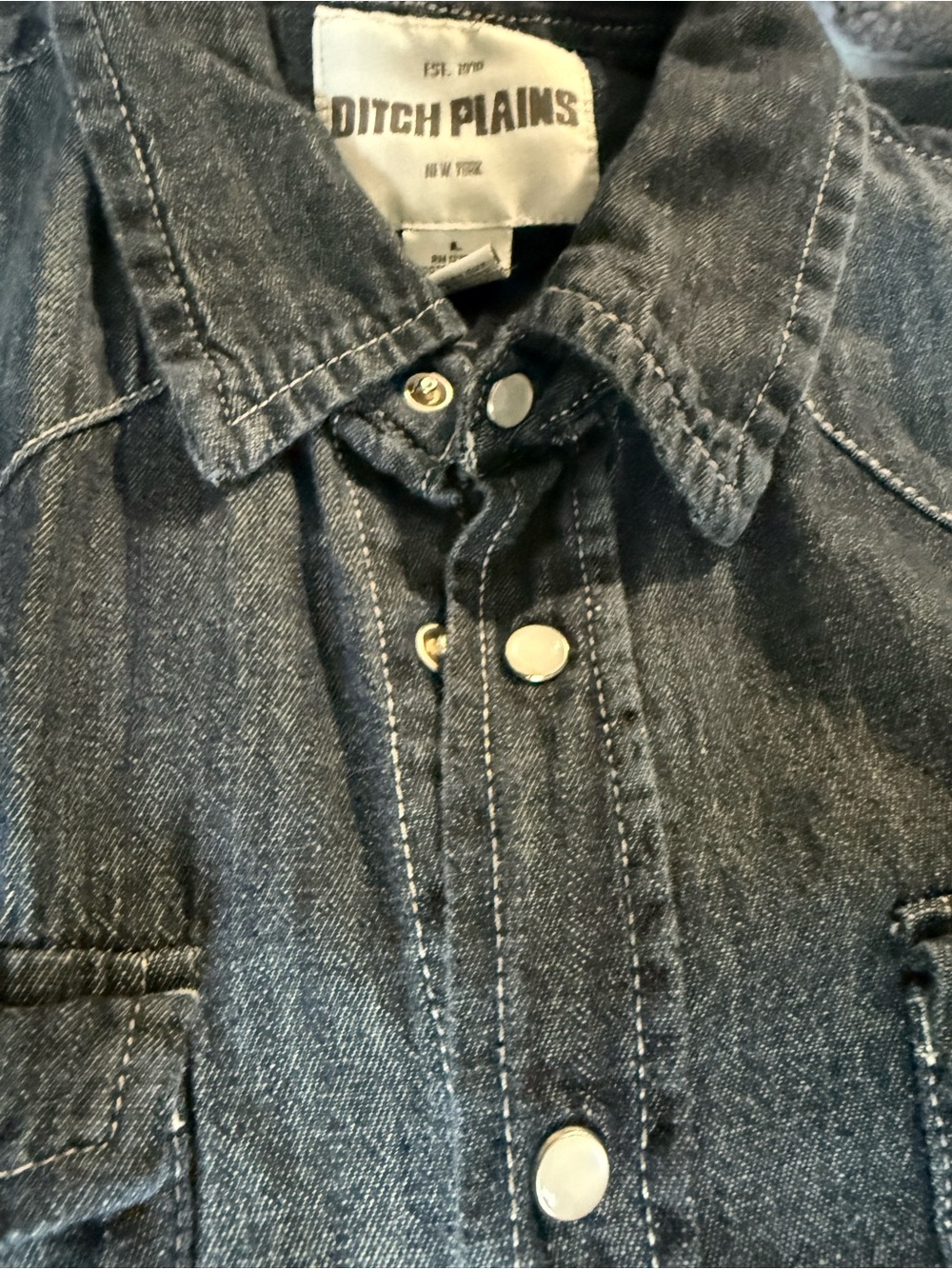 Ditch Plains New York Women’s Large Denim Pearl Snap Western Shirt - Picture 12 of 16